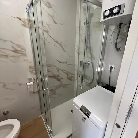 Green Oasis For Two, 30 Meters From Sea דירה זאדאר